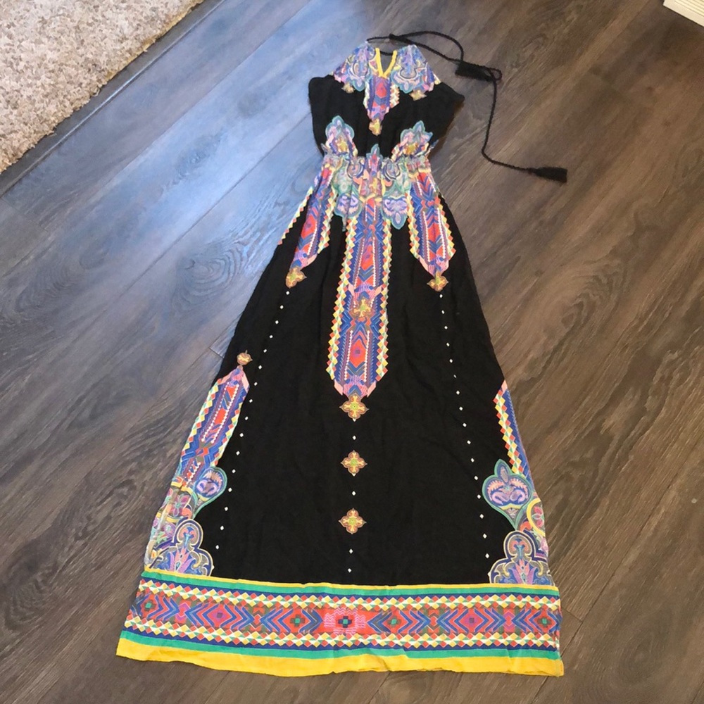 Maxi dress with exceptional color and detail!